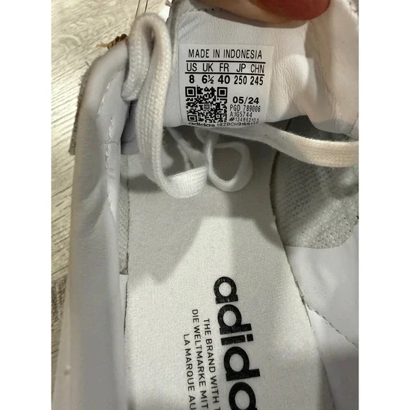 adidas Samba Women's Sneakers White Black Gum Sole - Picture 11 of 12